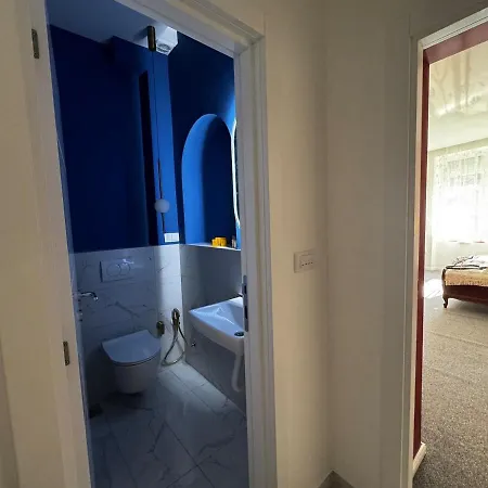 Downtown Buzz Mili Apartman