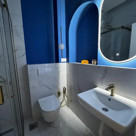 Downtown Buzz Mili Apartman Belgrád