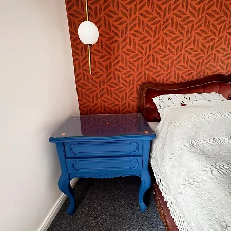 Downtown Buzz Mili Apartman Belgrád