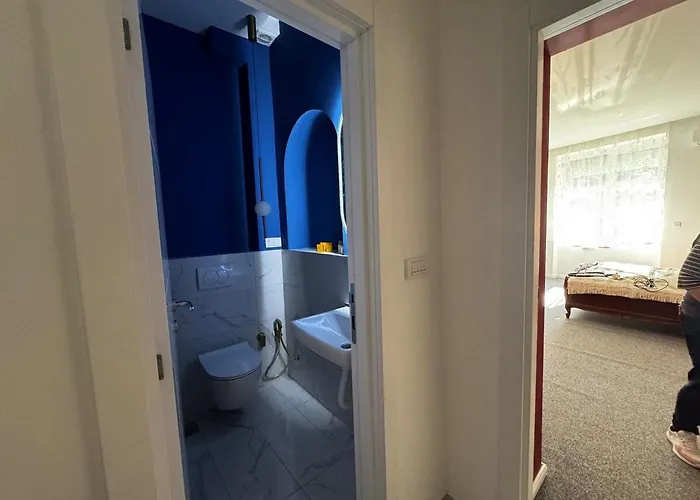 Downtown Buzz Mili アパート