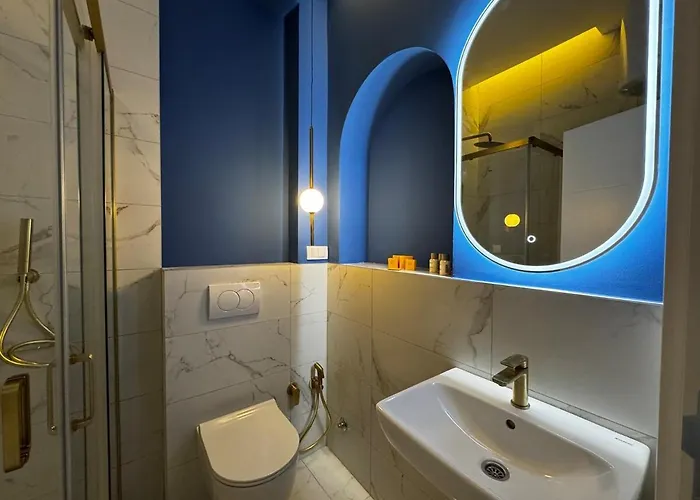 Downtown Buzz Mili * ベオグラード